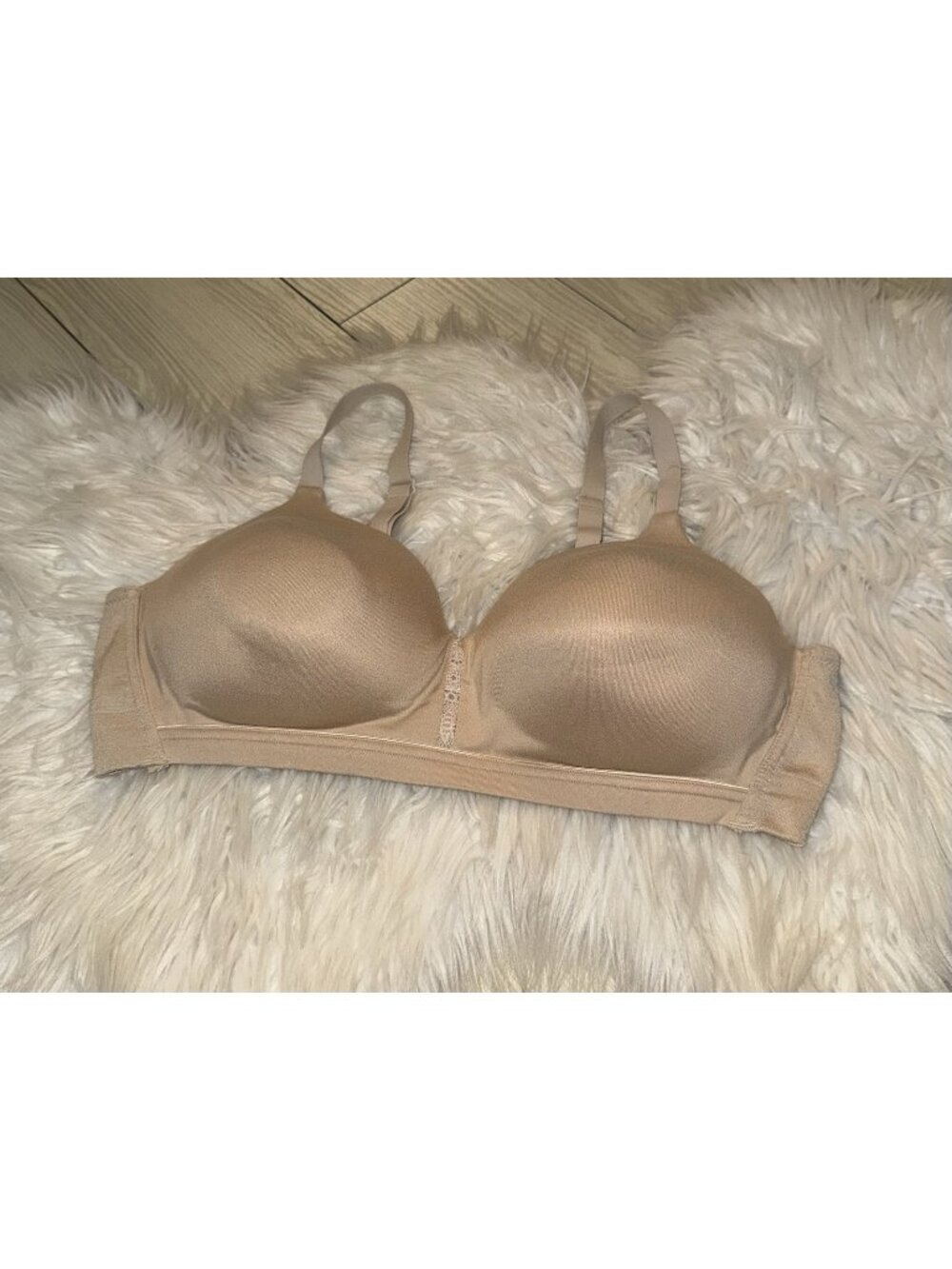 Vanity Fair 72282 Beyond Comfort Wireless Full Coverage Bra Womens 40B Beige